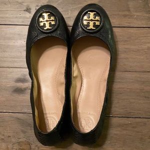 Tory Burch ballet flats. Genuine black leather size 6.